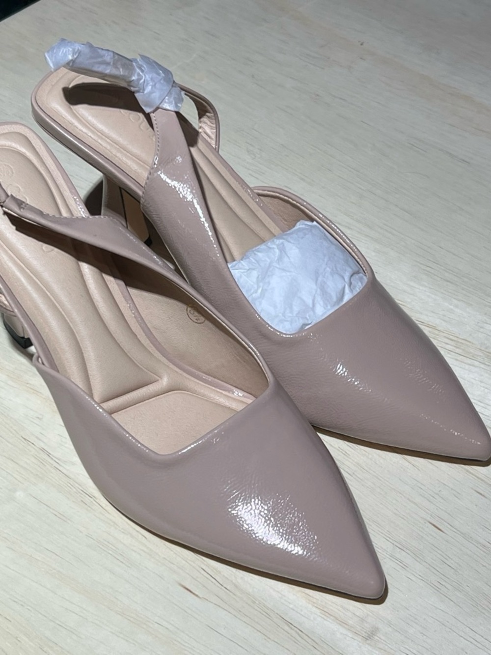 Women’s Pointed Slingback Pumps - Nude Pink